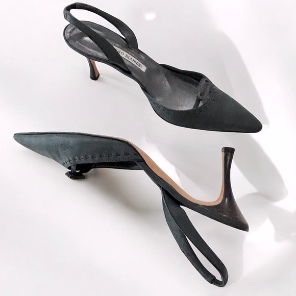 Manolo Blahnik Leather Pointed Toe Slingback Pumps - Picture 4 of 13